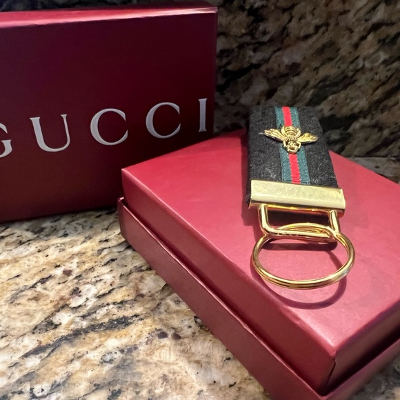 Gucci Accessories - Gucci Black and Gold Key Holder with Red and Green Stripe